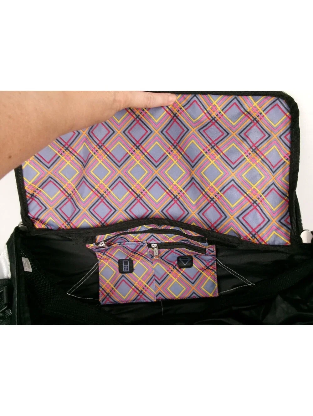 Vintage 2010 Nike Gym Duffel Bag Black Silver BA2773-040 Shoe Compartment